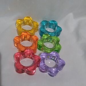 Crate & Barrel Lucete Multi Color Daisy Napkin Rings Set Of 6 (B5)